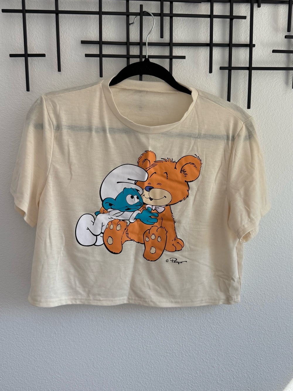 Romwe Smurf Teddy Bear Graphic Crop Top Cream Size Medium